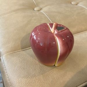 Vintage salt and pepper Apple shakers 1980s